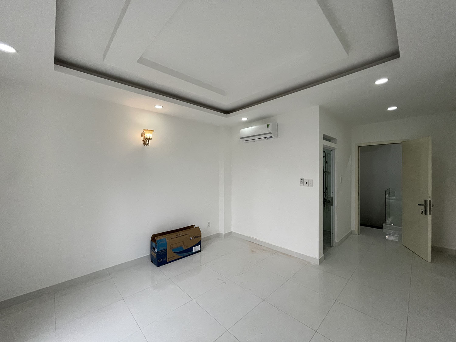 Chính chủ cho thuê nhà 3 lầu thiết kế cổ điển hẻm ôtô 7 chỗ 482/69K Lê Quang Định